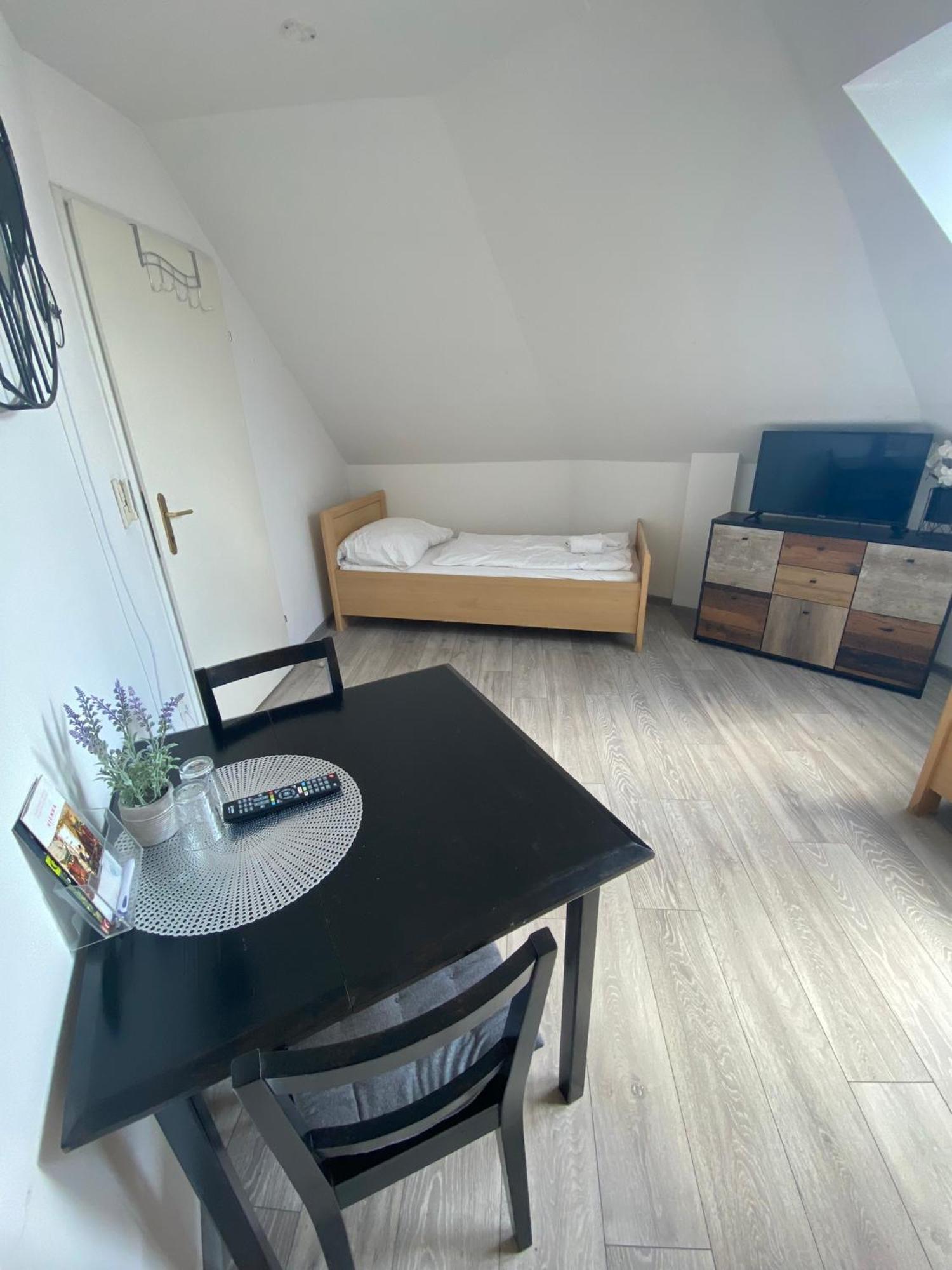 Pension Lizzi Viena Exterior foto